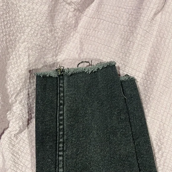 Old Navy black extra high rise rockstar skinny jeans size 4 petite - Picture 2 of 4